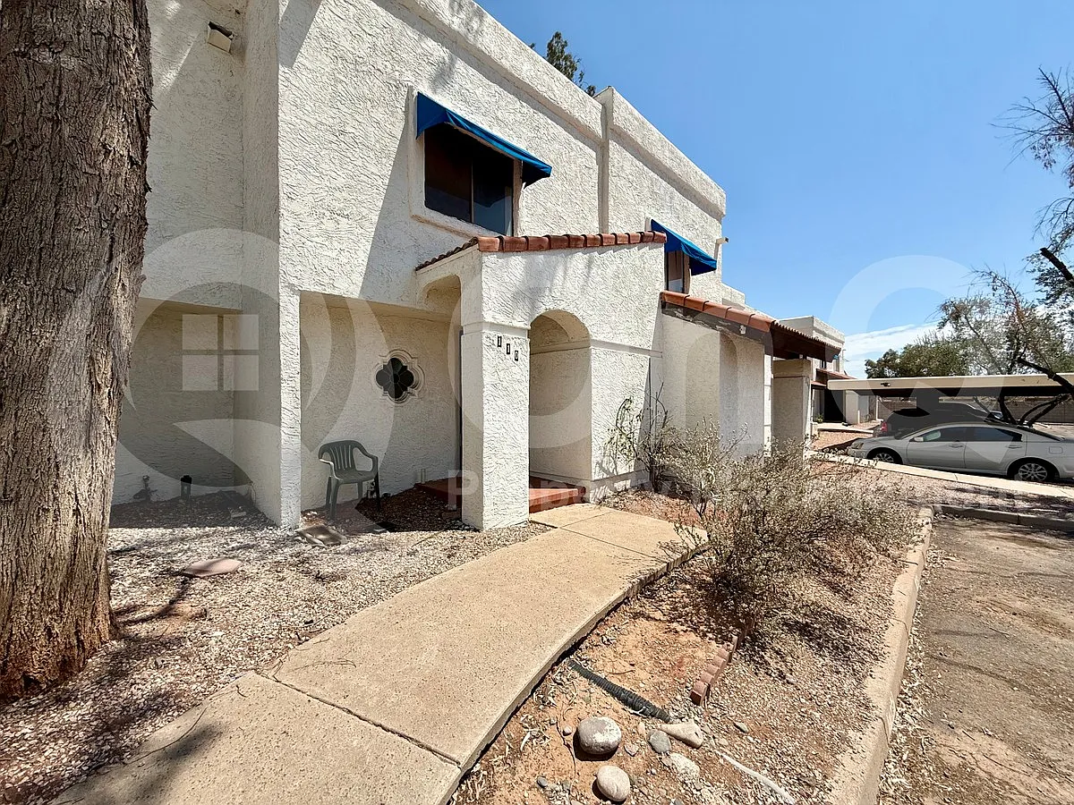 2 bed, 2.5 bath, 1274 sqft, $1,799 — Photo 3
