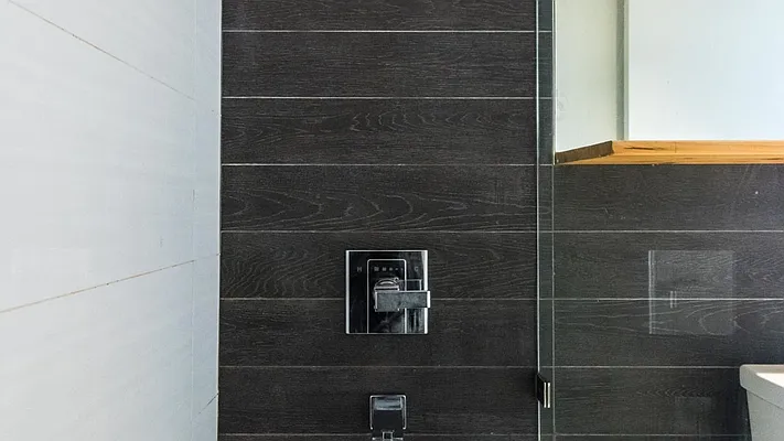 Rented by Nooklyn NYC LLC | media 49