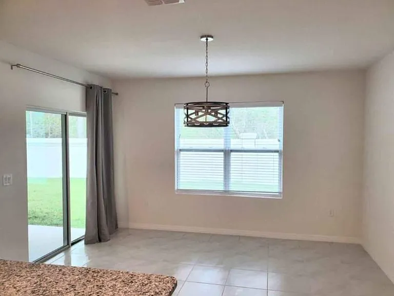 204 Sunset Point Dr — Photo 9