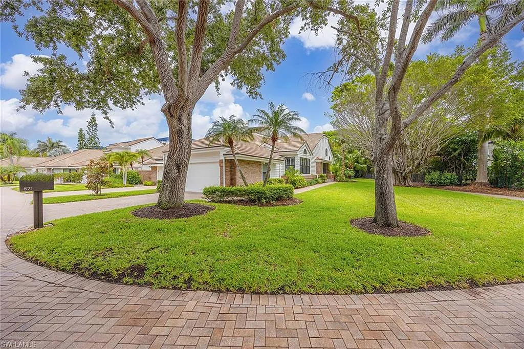 Building Photo - 571 Park Shore Dr #G-6