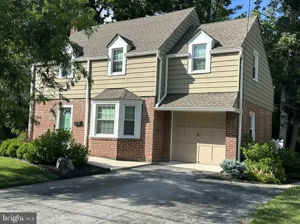 809 Woodsdale Rd, Wilmington, DE 19809