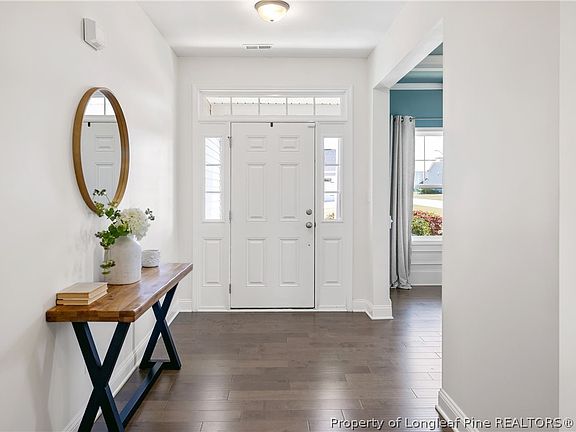 5th image of 348 Whitestone Dr