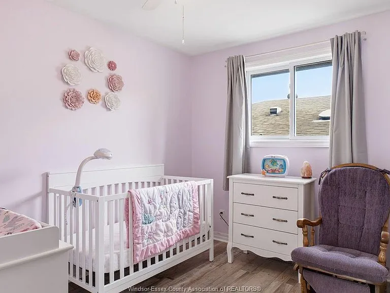 1646 Langlois Ave — Photo 12