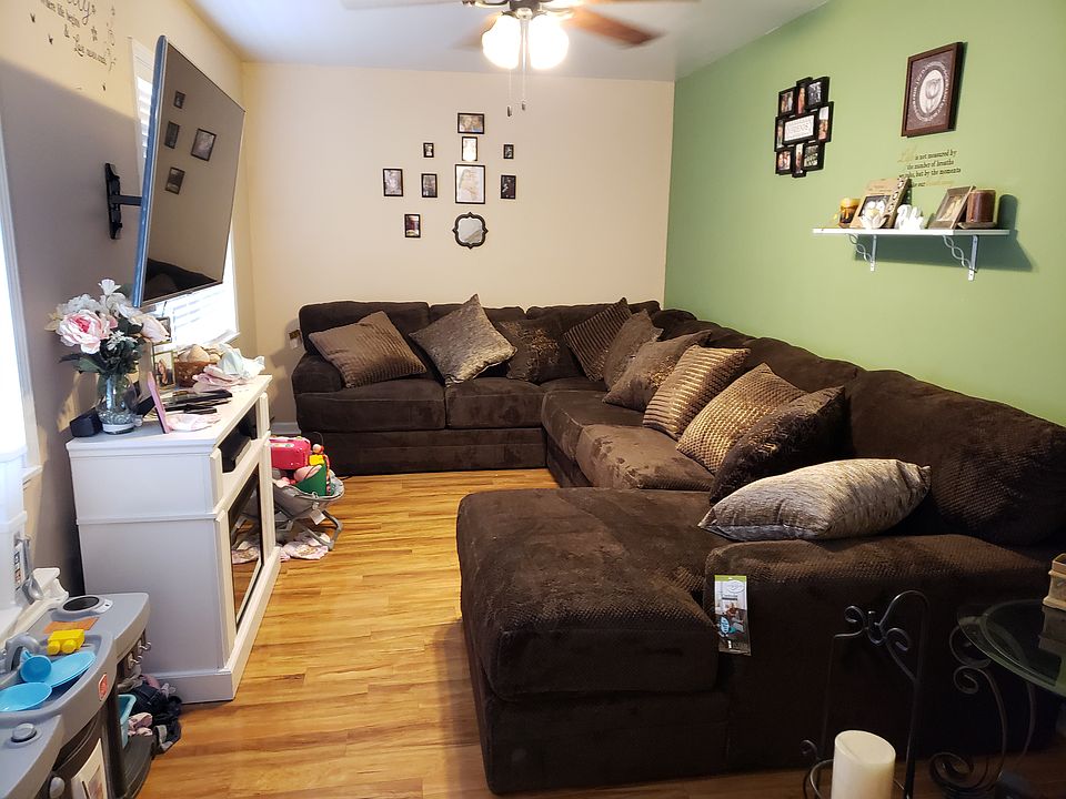 2nd image of 1973 Westview Ln