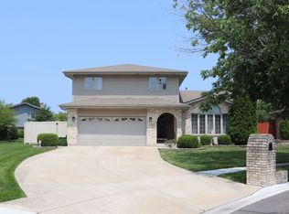 311 Georgetown Ave, Romeoville, IL 60446