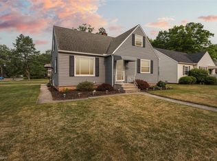 4220 W 217th St, Fairview Park, OH