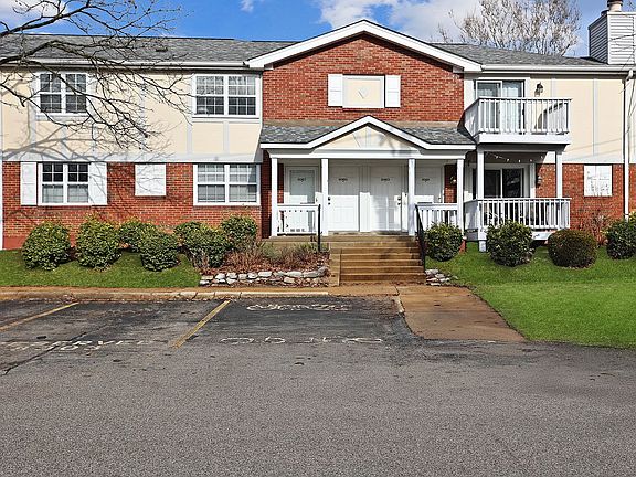 2nd image of 8907 N Swan Cir