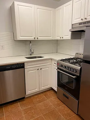 Rented by City Connections Realty | media 12