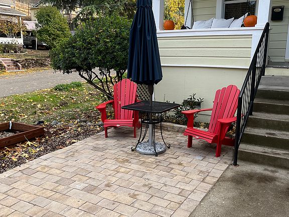 Patio & Front Porch sitting area.