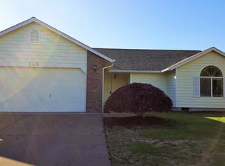 745 N 9th St, Harrisburg, OR