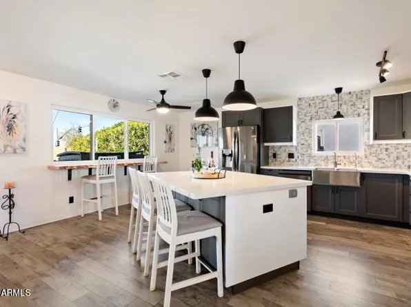 812 S 76TH Place, Mesa, AZ 85208