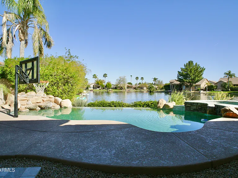 4683 S Oleander Dr — Photo 14