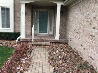 39535 Danielle Dr, Northville, MI