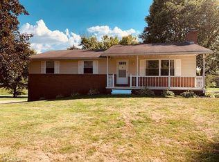 1200 Katy Cir NW, Uniontown, OH 44685