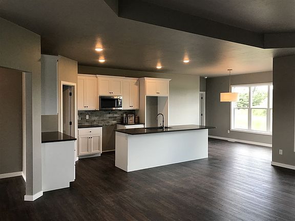 2nd image of 4524 Stillmeadow Cir