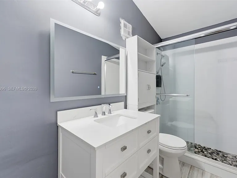 11601 SW 123rd Ave — Photo 20