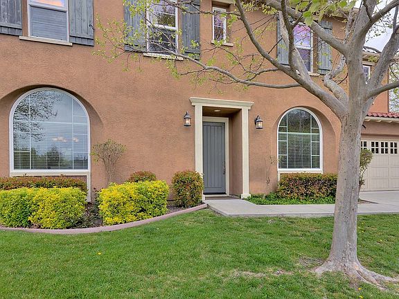 2nd image of 18070 Stoney Creek Way