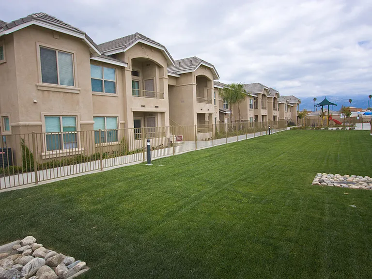 Santa Fe Apartments II — Photo 52