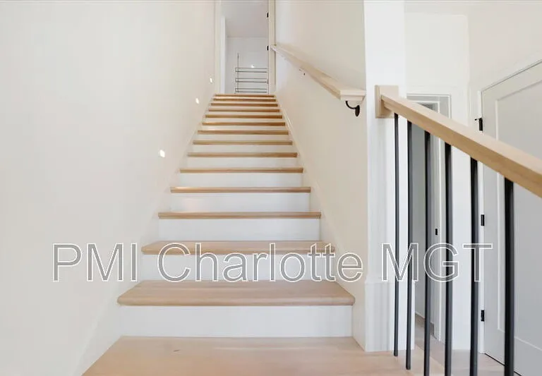 428 Dover Ave — Photo 14