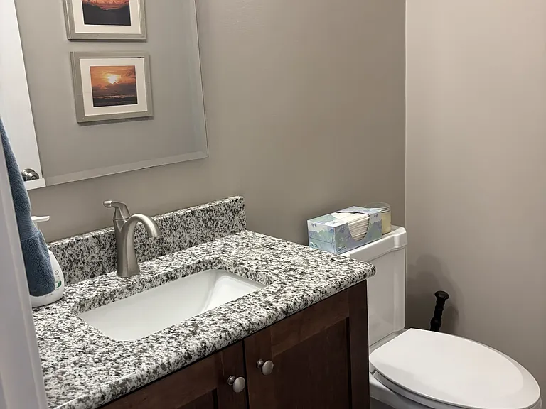 537 Townhomes Pl — Photo 11