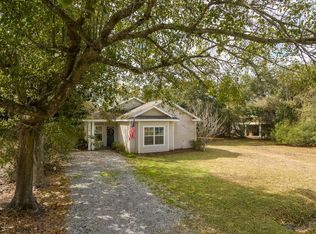 226 Bay Oaks Dr, Bay Saint Louis, MS 39520
