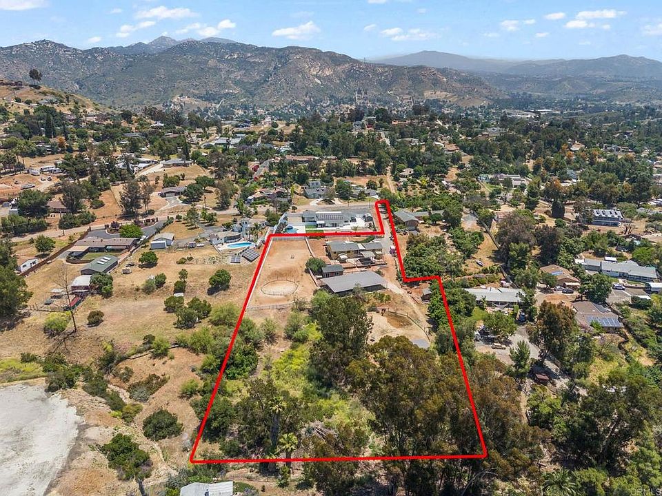 1st image of 11464 Pinehurst Dr