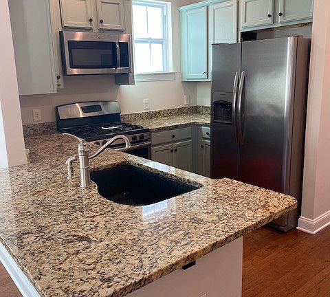 4th image of 4955 W Liberty Park Cir
