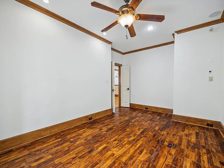 3614 Lancashire Ln — Photo 25