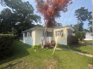 525 Riverleigh Avenue #P6, Riverhead, NY 11901