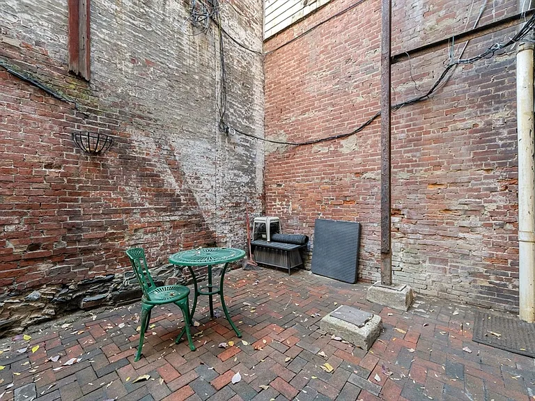 102 Revere St #1A — Photo 22