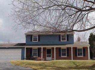76 Selborne Chase, Fairport, NY 14450