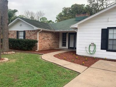 106 County Road 904, Alvin, TX, 77511