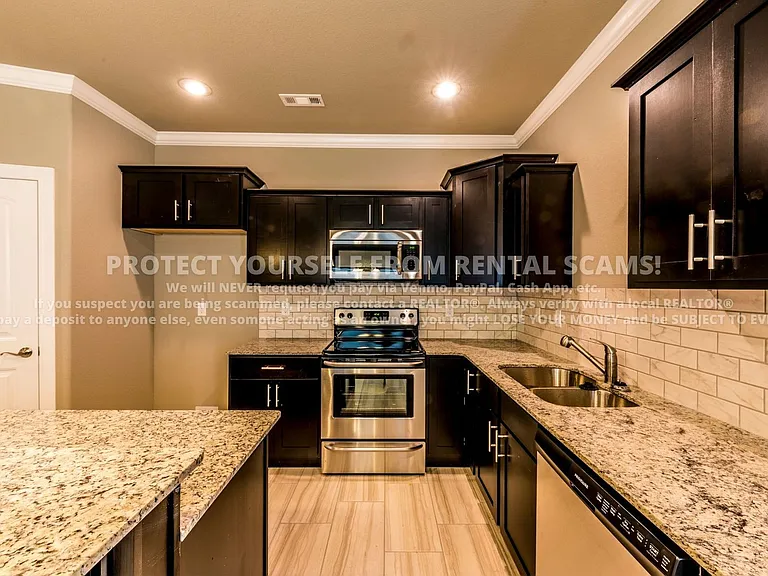 4757 W Wales Dr — Photo 5