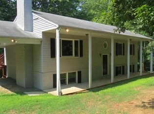 8 Chickasaw Pl, Palmyra, VA 22963