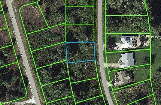 2nd image of 1029 Lake Carrie Dr