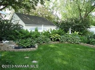 315 Maple Ave N, Thief River Falls, MN 56701