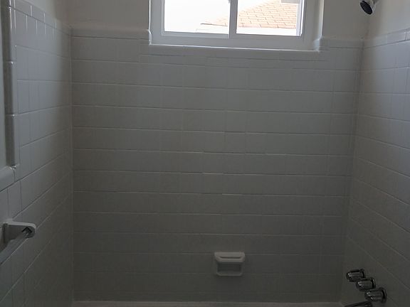 3rd image of 1417 Vista St Floor 2