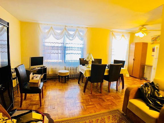 3rd image of 8797 25th Ave APT 1A