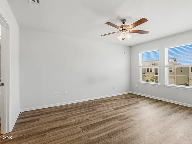 1749 Jakes Dr — Photo 13