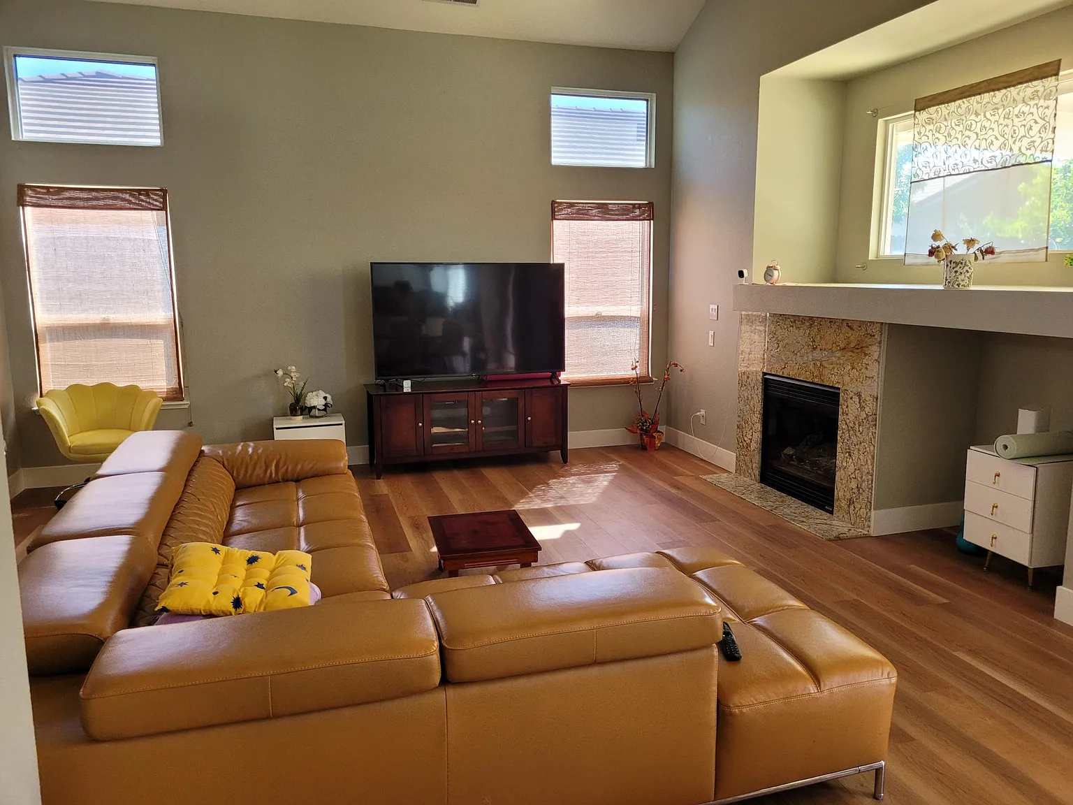 686 Hillswick Cir — Photo 3