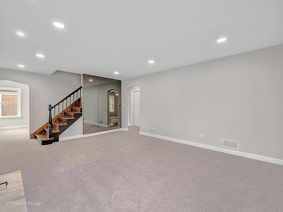4th image of 1410 Cleveland Ave