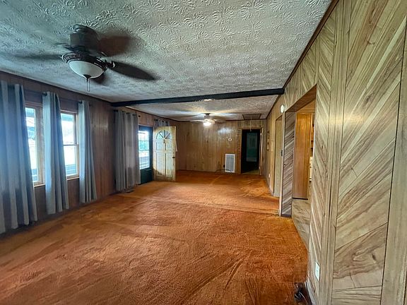 4th image of 113 Brickey St