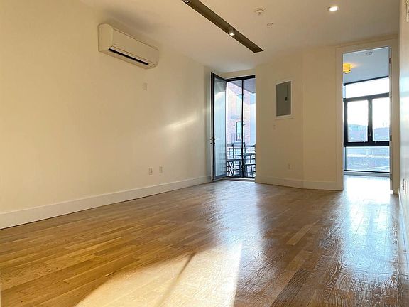 3rd image of 435 Manhattan Ave #3C