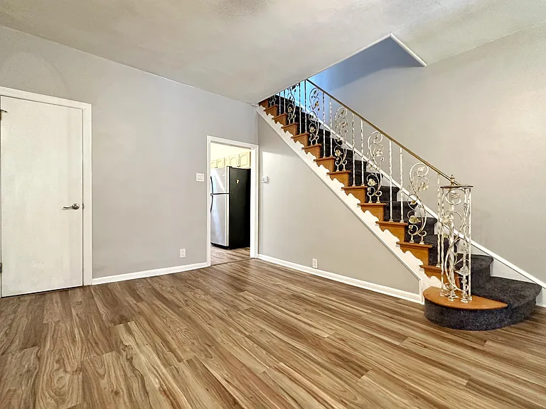 2509 S Rosewood St — Photo 8