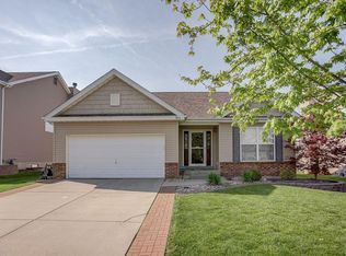806 Saybrook Falls Dr, Fairview Heights, IL 62208
