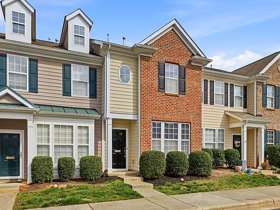 2nd image of 715 Bryant St