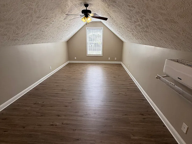 324 Abeline Dr — Photo 17