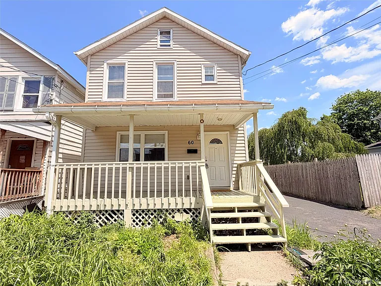 60 Hammond St — Photo 2