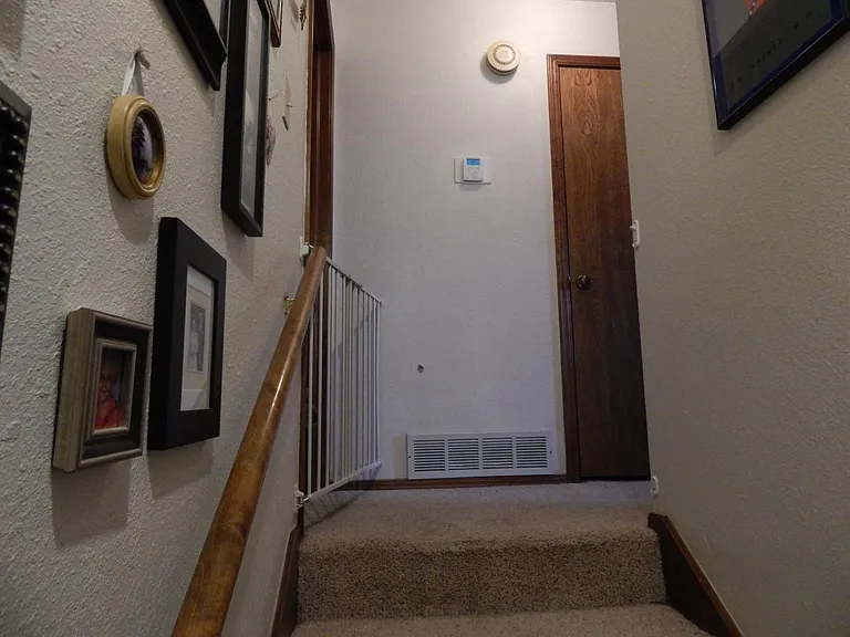 Stairs/Landing
