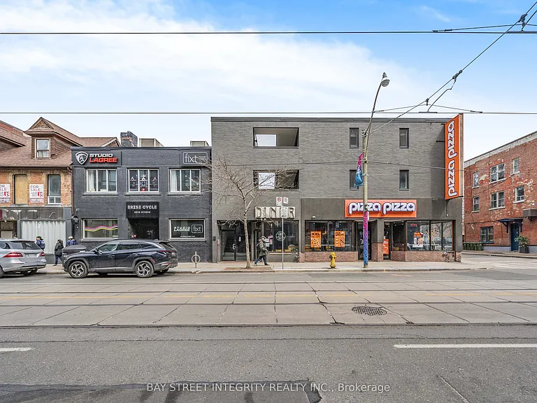 678 Queen St E #2 — Photo 9